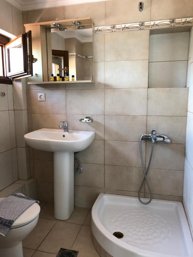 Pansion Pasalimani Hotel Ammoulianí Eksteriør billede